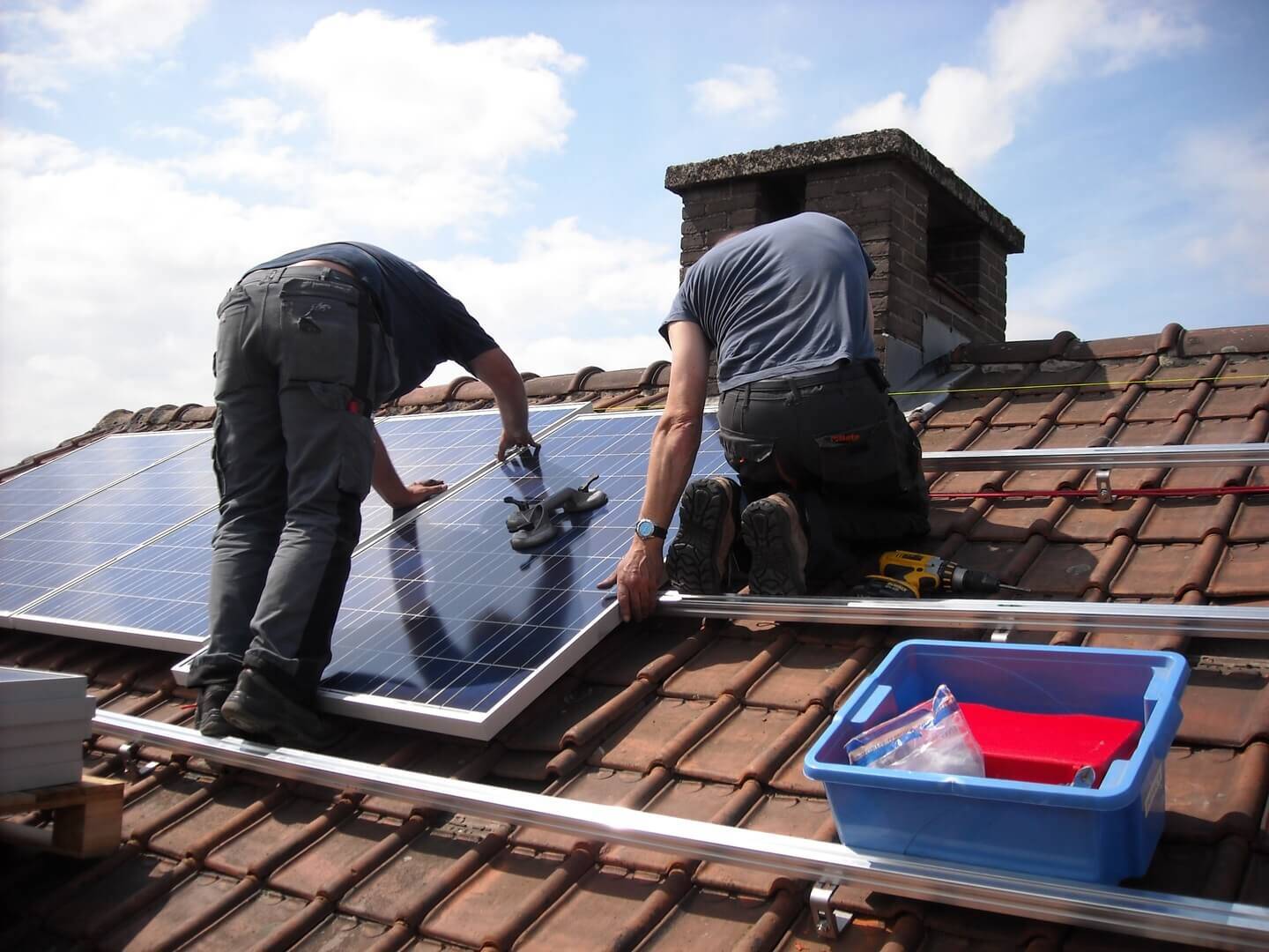 roof-green-energy-roofing-roofer-labor-ecological-693531-pxhere.com (1)